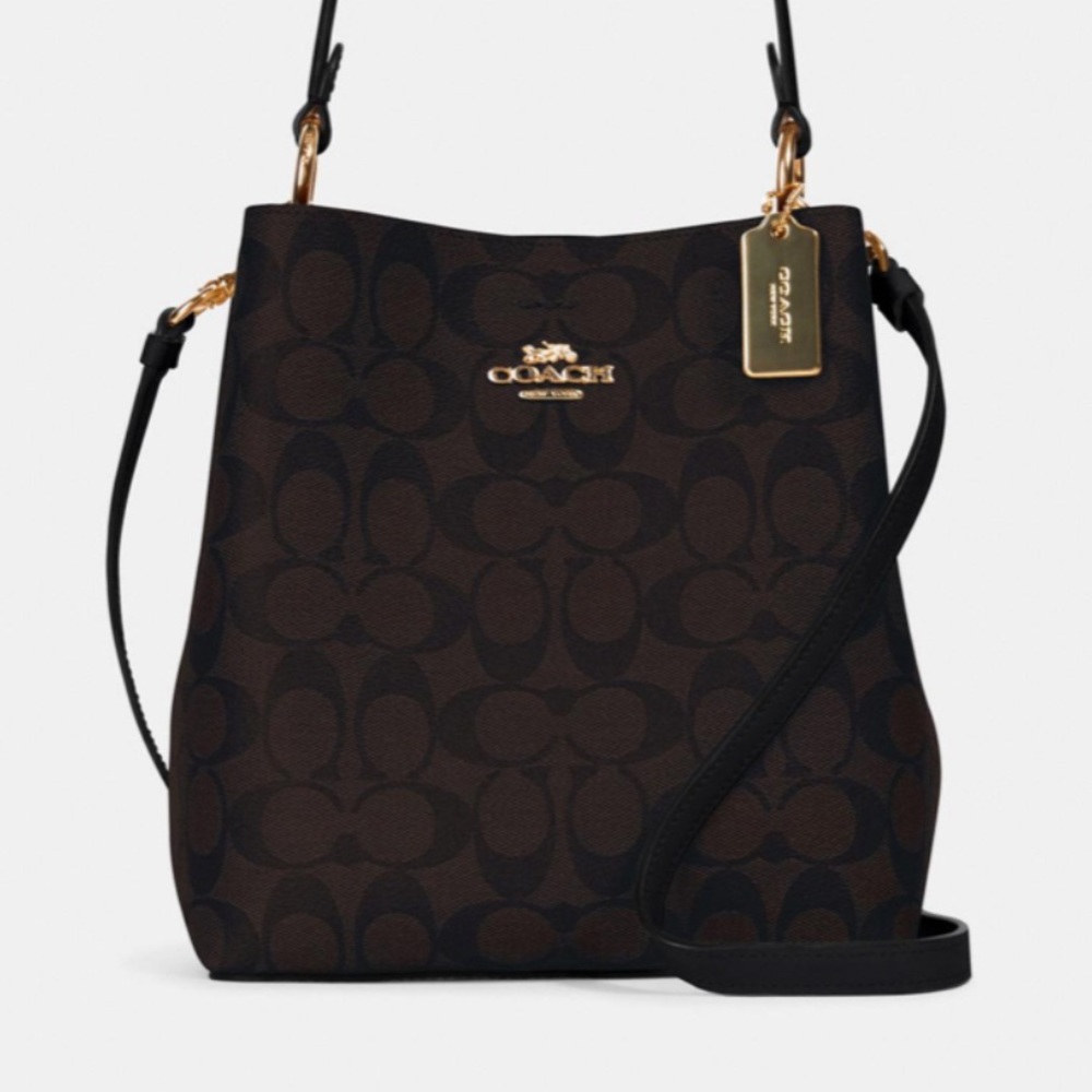 Sold!NWT🌟 Coach Small Town Bucket Bag Signature - Picture 1 of 5